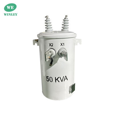 खरीदें 50kva सिंगल फेज पोल माउंट ट्रांसफार्मर तेल प्रकार वितरण 4160V से 120/240V CSA ANSI/IEEE मानक ऑनलाइन निर्माण