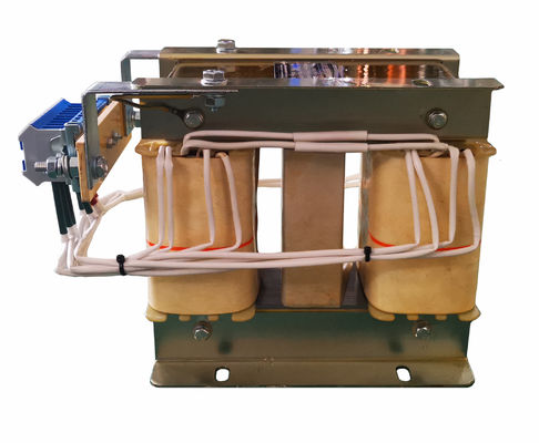 2500VA तीन चरण अलगाव ट्रांसफार्मर 380V 400V एसी 12.5A 4.5A