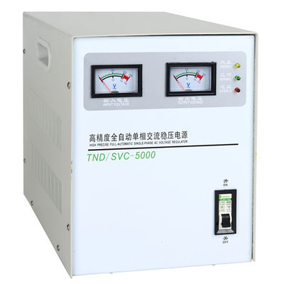 5000VA स्वचालित नियंत्रण तीन चरण वोल्टेज नियामक 130V-250V